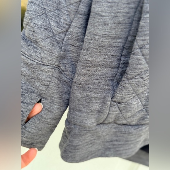 Lululemon pullover - Picture 5 of 7